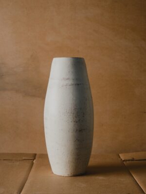 Jarrón artesanal estilo rústico moderno