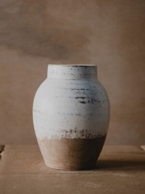 Jarrón artesanal estilo rústico moderno